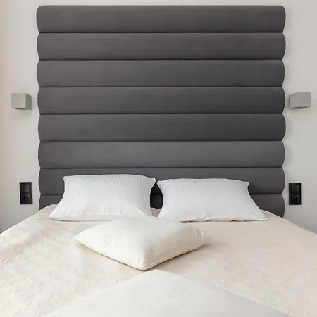 Brand New Business By Bookinghost *